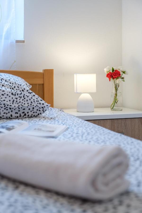 Apartamento Apartman Mirna *